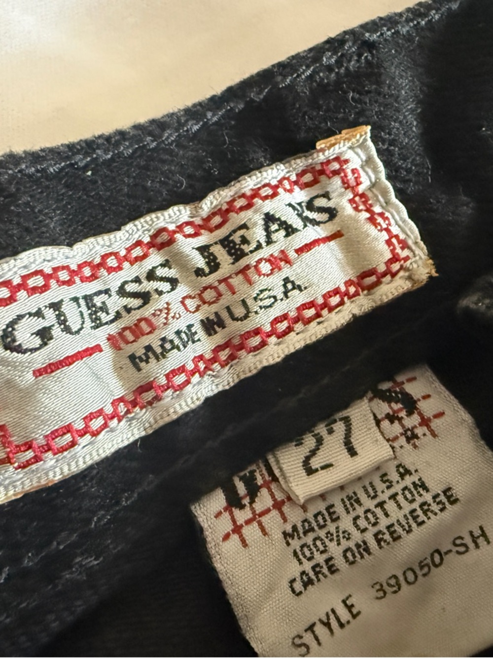 GUESS Style 39050-SH Women's High-Rise Black Denim Jeans - Size 27 NWT - Picture 4 of 8